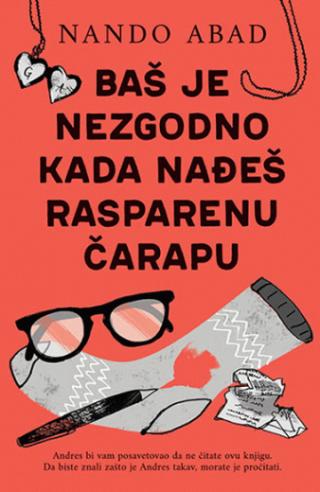 baš je nezgodno kad nađeš rasparenu čarapu 