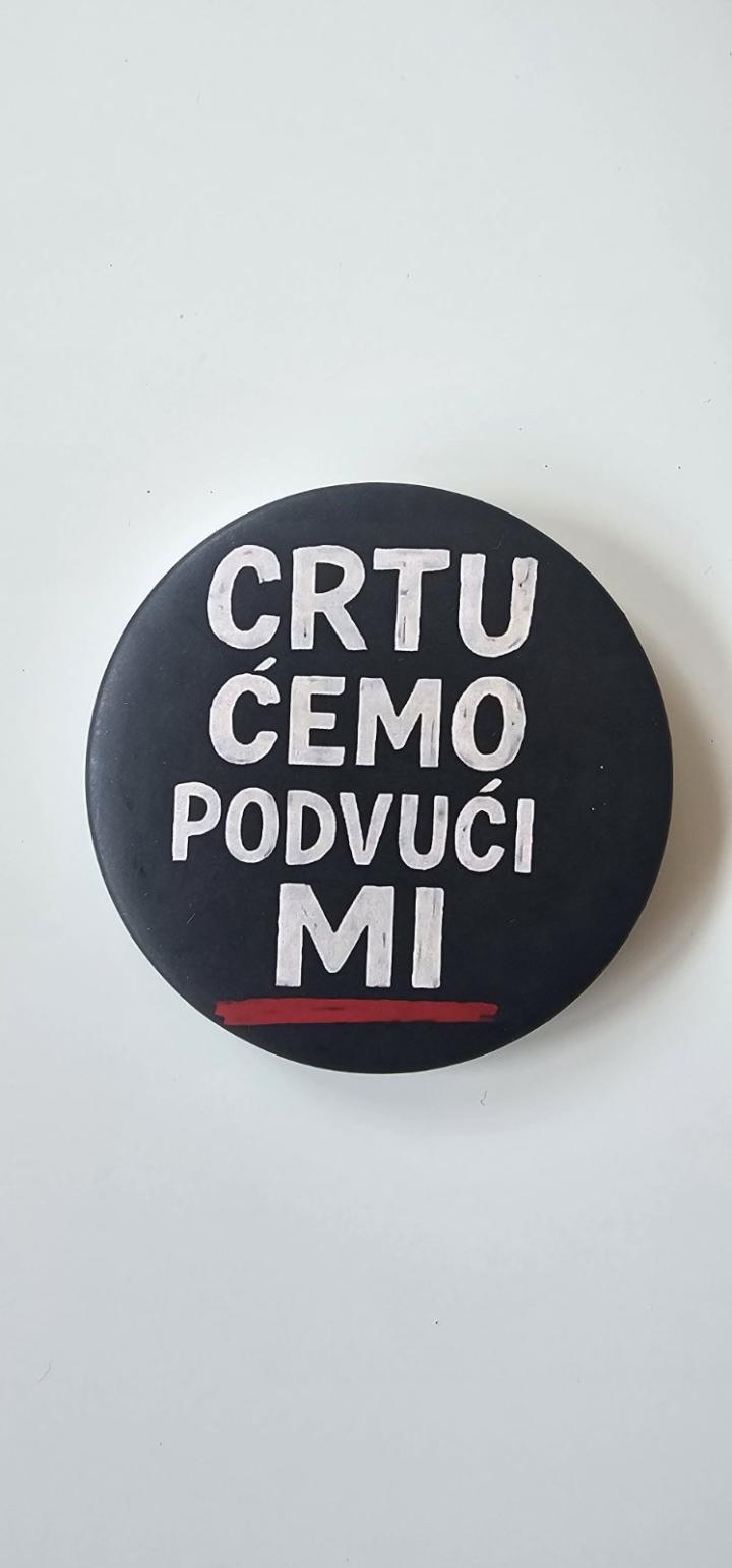 bedž crtu ćemo podvući mi 