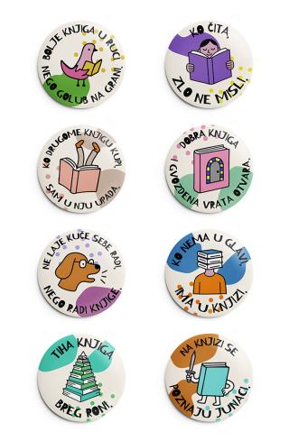 komplet bedževa sa motivima poslovica makart 